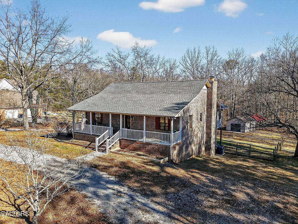 1st image of 3055 Clemmons Rd