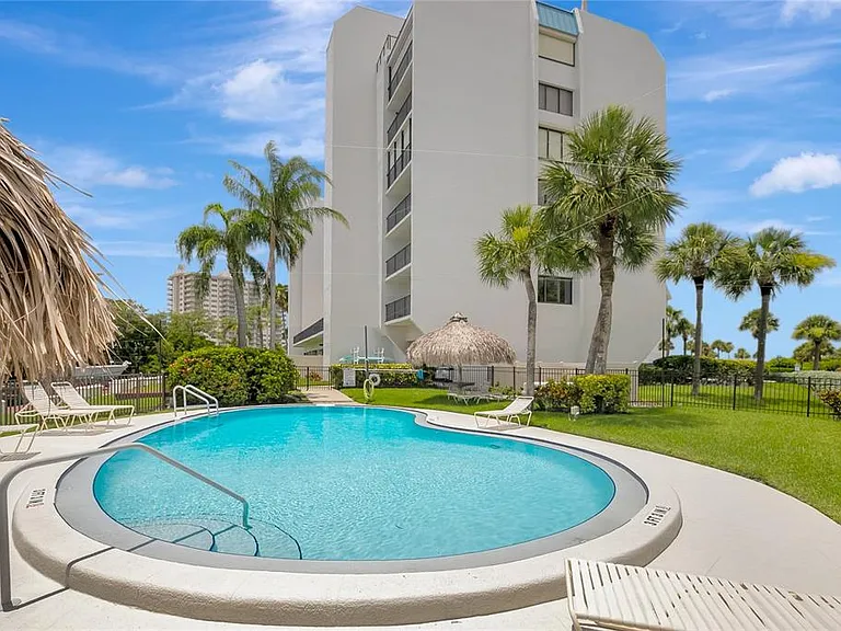 1581 Gulf Blvd #302N — Photo 34