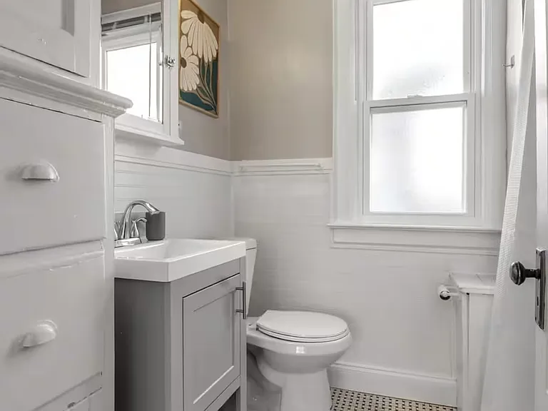 115 Claremont Ave #4 — Photo 15