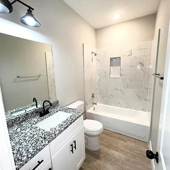 8006 Bowen St #A — Photo 13
