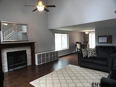 5th image of 153 Arrow Wood Pl