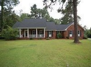2704 W Edgefield Rd, Florence, SC 29501