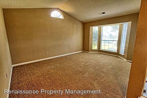 2nd image of 1720 Camellia Dr
