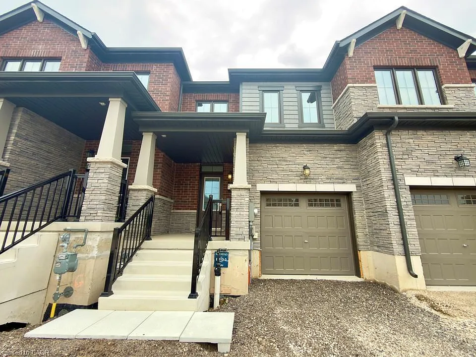 299 Starlight Ave