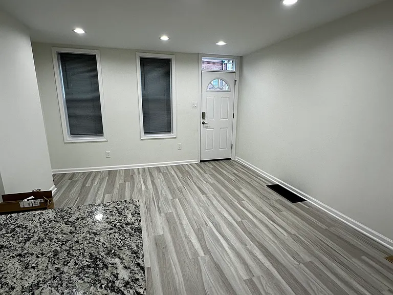 2711 Oakford St — Photo 4