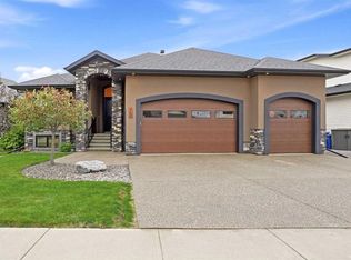73 N Lundberg Cres, Red Deer, AB T4R0R2