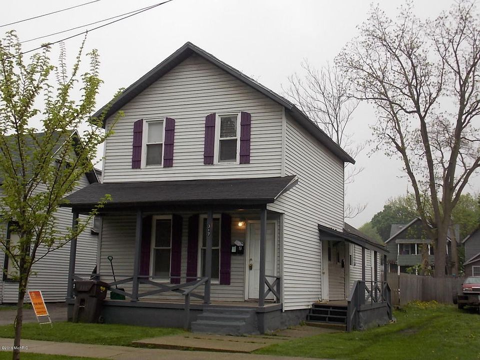 1st image of 317 Gold Ave NW