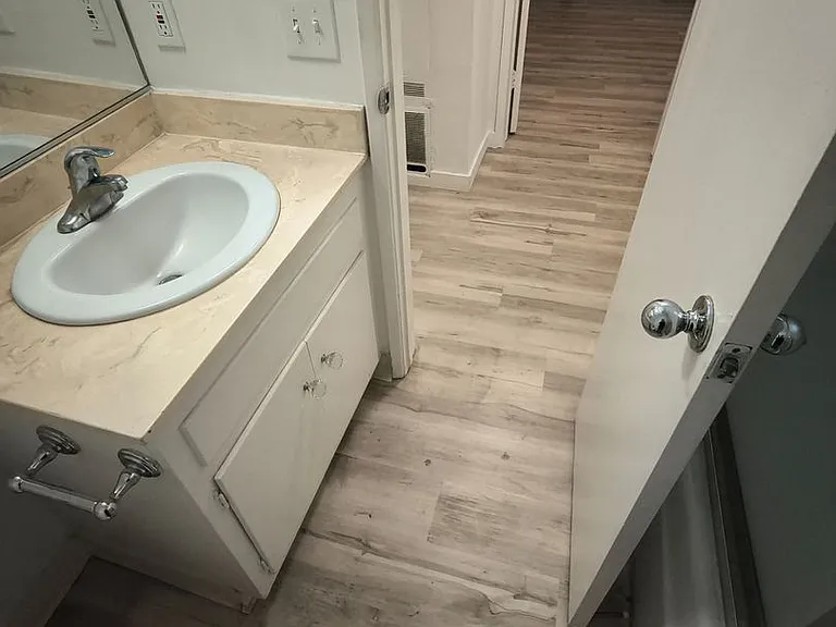 650 Westmount Drive — Photo 16