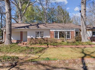 120 Grove Cir, Brevard, NC 28712