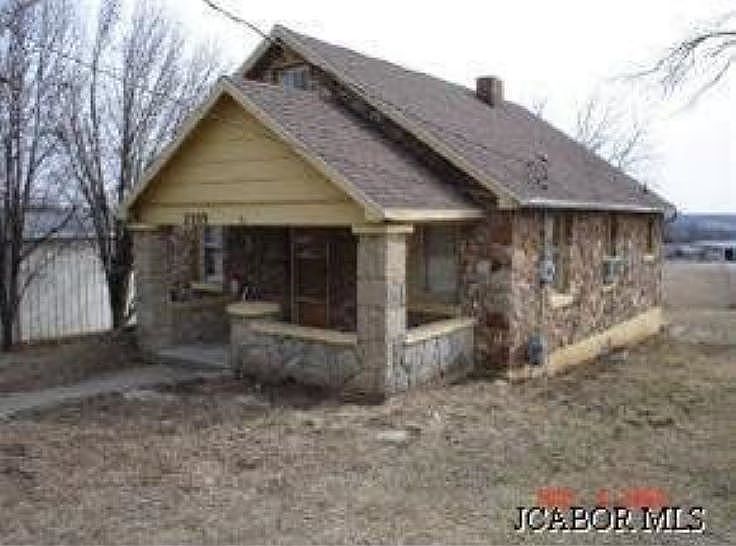 1st image of 2209 Southridge Dr
