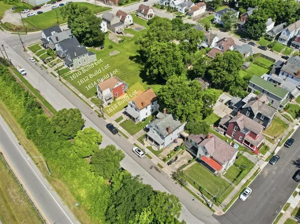 1612 Brewster Ave, Cincinnati, OH 45207