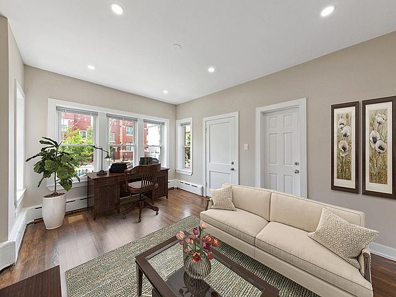 3rd image of 3023 N Hamlin Ave #1