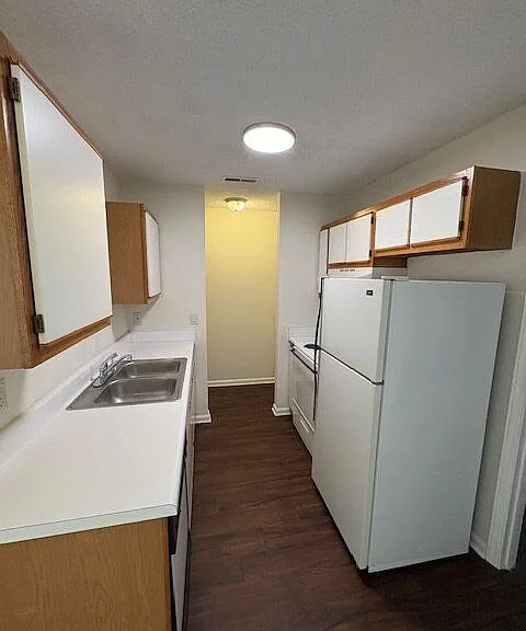 2004 Tower Pl #G — Photo 6
