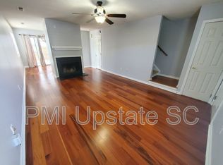 12 Hayfield Ln, Greer, SC 29650