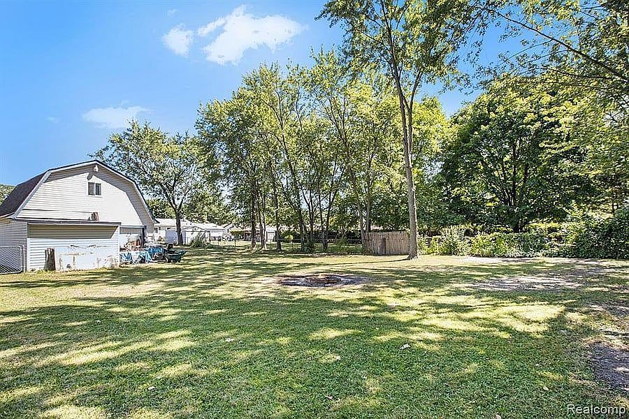 2752 Dashwood Dr, photo 19