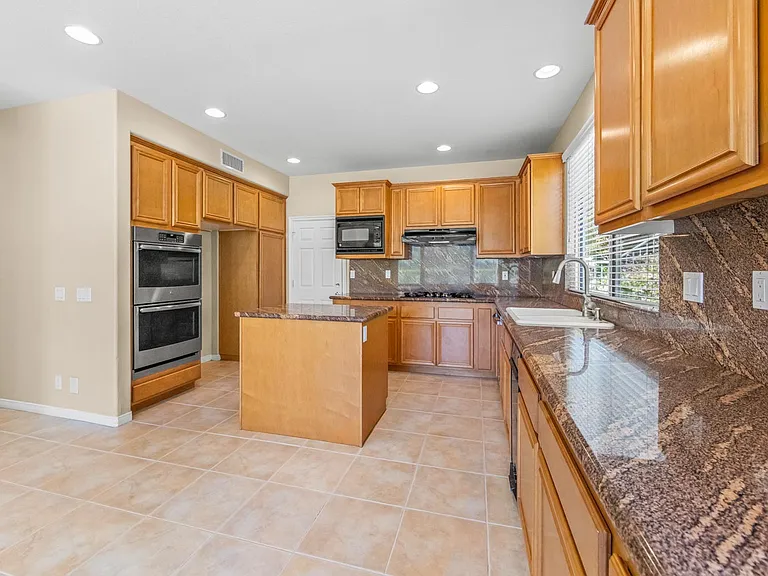 3578 Lang Ranch Pkwy — Photo 7