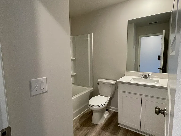 558 Trinity Way — Photo 28