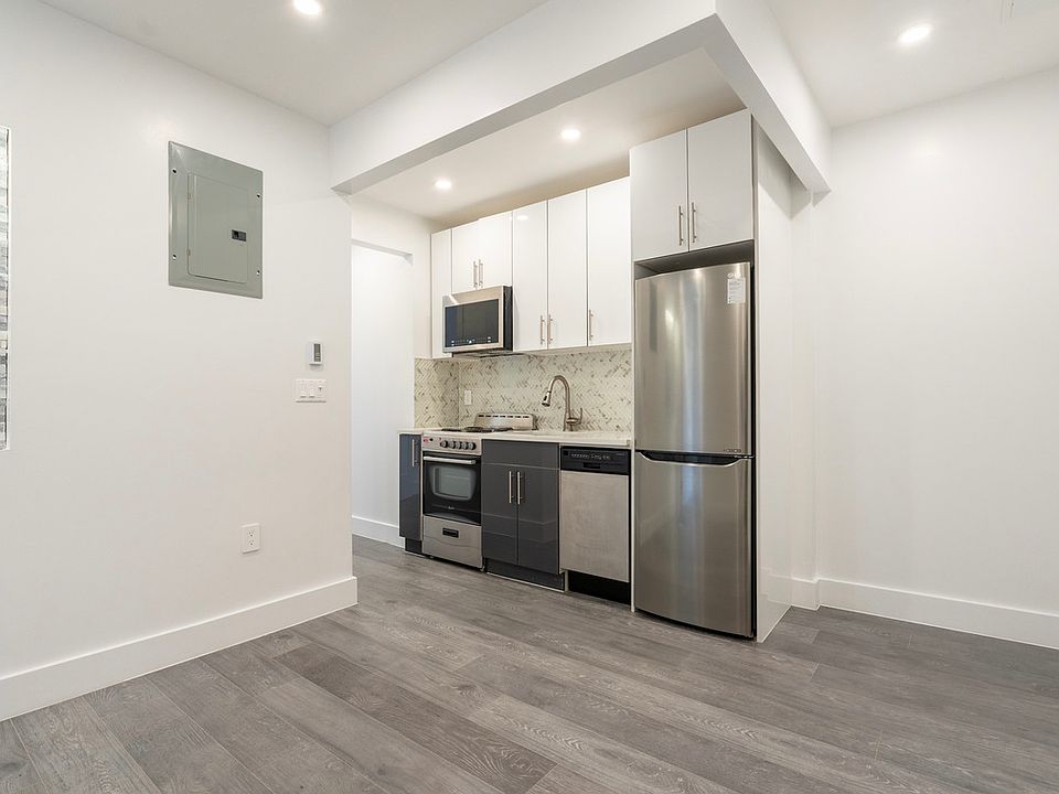 2nd image of 65 Seaman Ave APT 4D