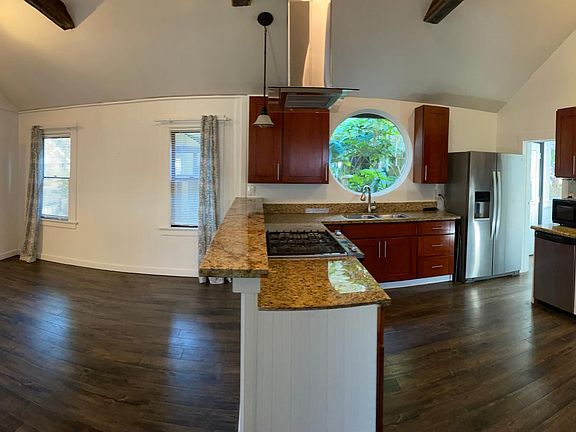 5th image of 405 W 10th St #A