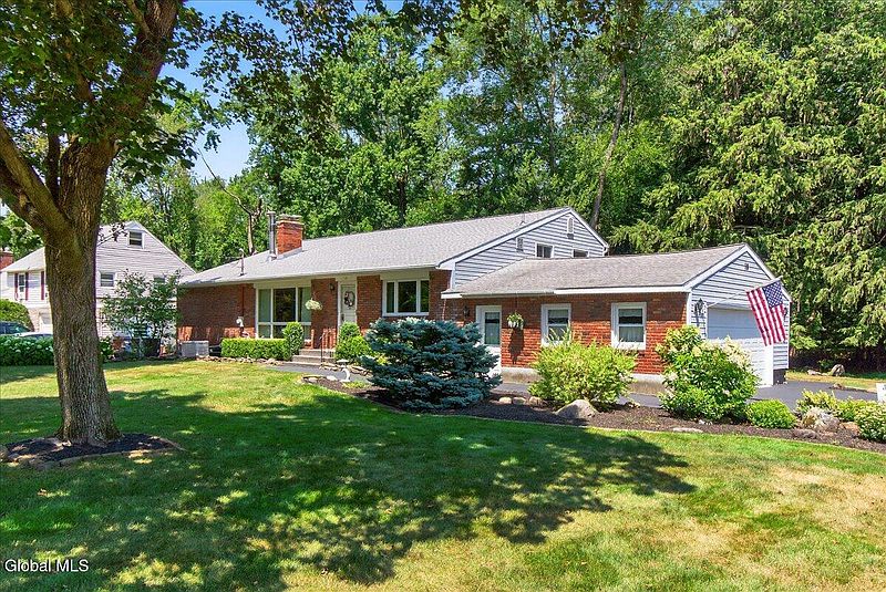 2nd image of 18 Oak Hill Drive