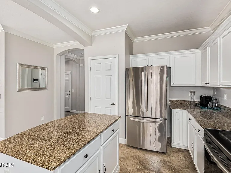 4337 E Vaughn Ave — Photo 14