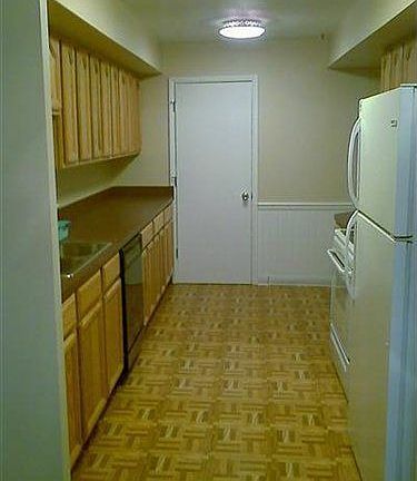 3rd image of 26610 N Park Blvd
