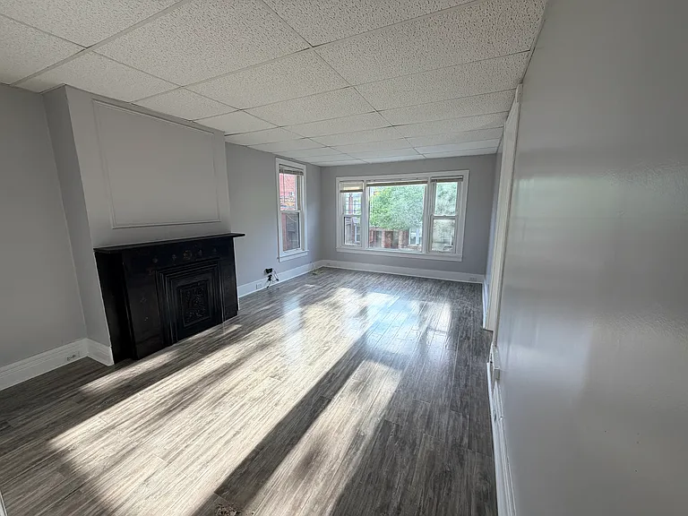 6 Mount Carmel Pl #1 — Photo 3