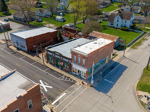 3rd image of 100-102 Governor Oglesby St