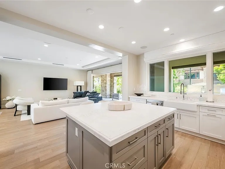 99 Monarch Bch — Photo 5