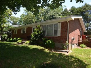 200 Circle Spring Dr, Glasgow, KY 42141