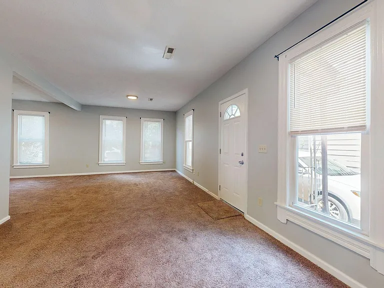 2053 W 95th St — Photo 24