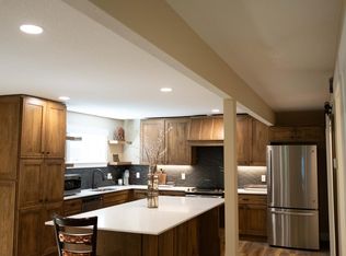 18655 Mushtown Rd, Prior Lake, MN 55372