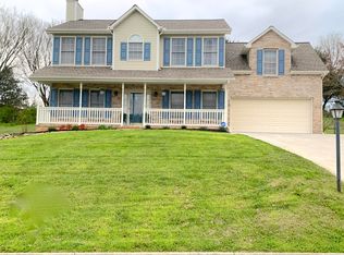 396 Country Run Cir, Powell, TN 37849
