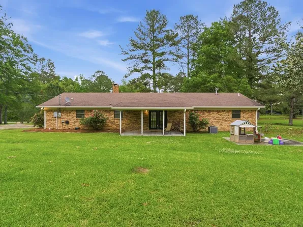 1349 County Road 29, Louin, MS 39338