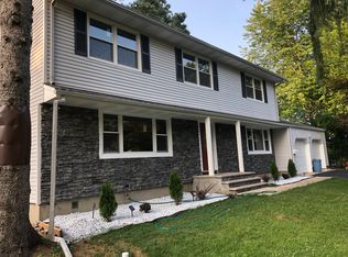 34 Stephens Dr, East Brunswick, NJ 08816