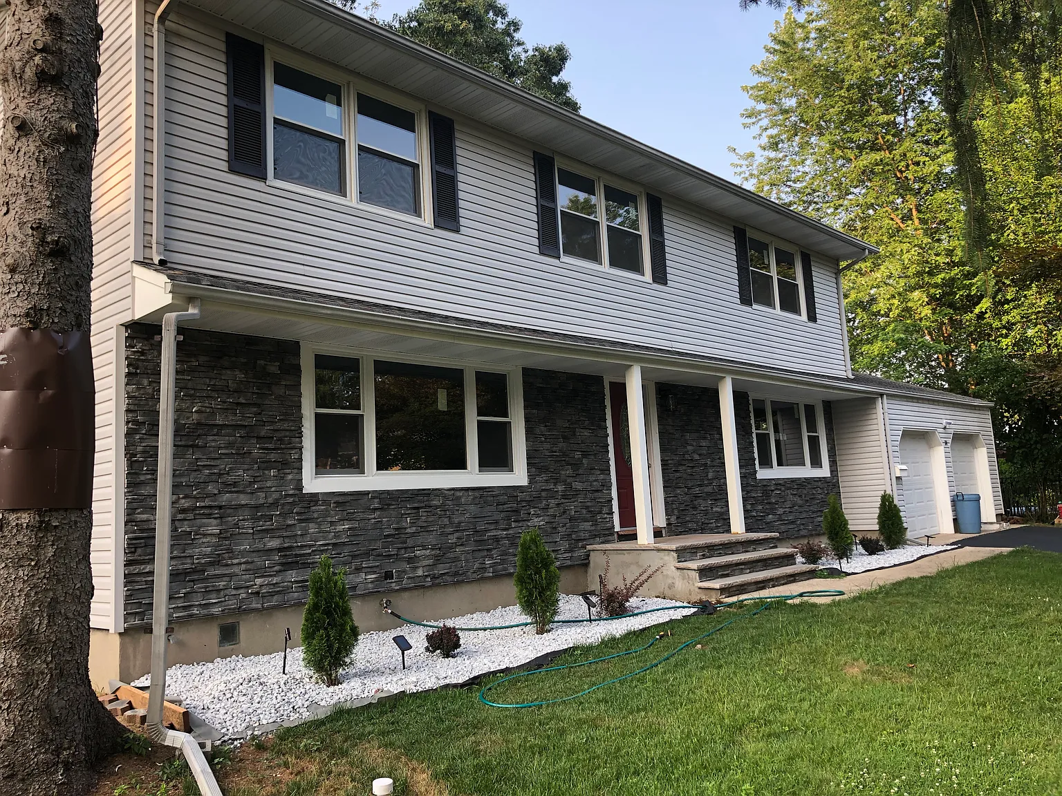 34 Stephens Dr photo 1