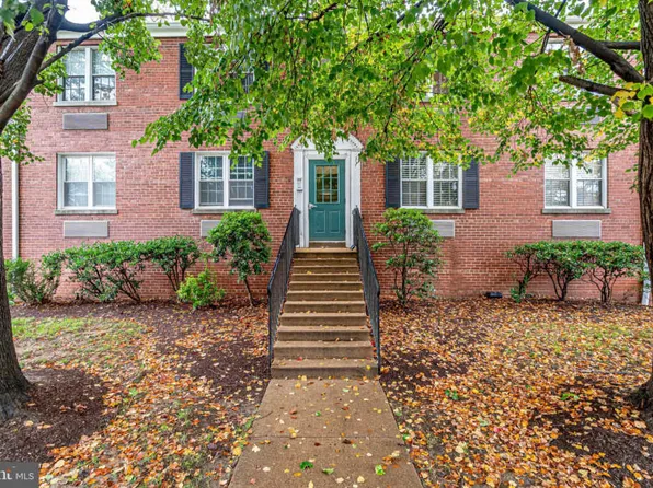 9 E Glebe Rd Unit 4-9C, Alexandria, VA 22305