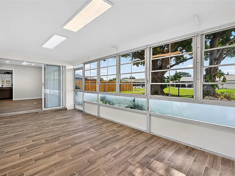 430 Sunnyside Dr — Photo 14
