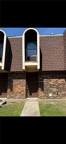 2 bed, 2.0 bath, 1200 sqft, $1,250 — Photo 2