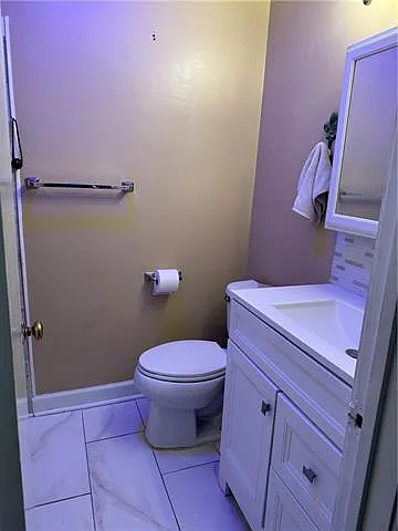 430 Burgundy St — Photo 11
