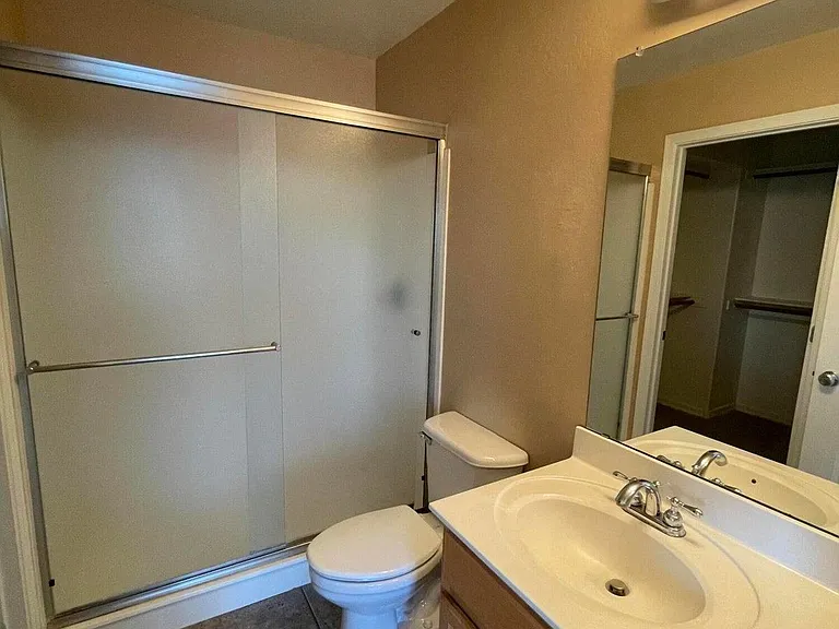 750 S Beck Ave — Photo 12