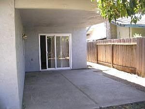 4th image of 935 Katherine Way