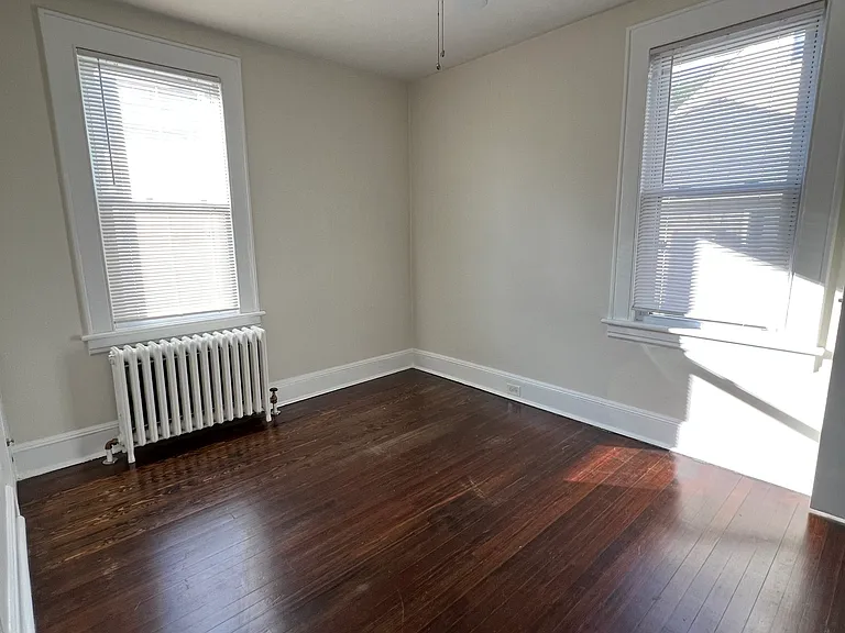 220 King St — Photo 8