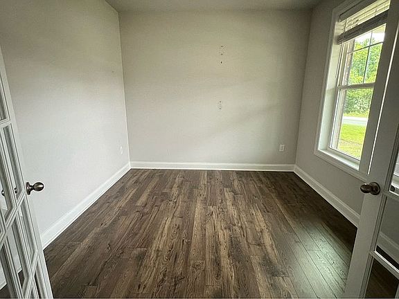 3rd image of 5732 Glad Acres Rd