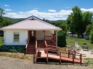 106 Aloha Circle Ext, Candler, NC 28715