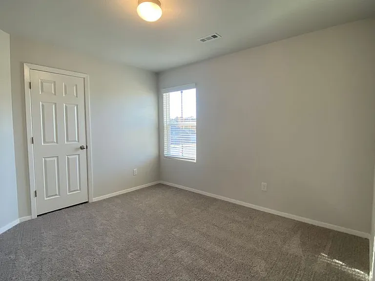 117 Cooper St — Photo 14