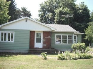 74 E Potter Ave, Granville, NY 12832