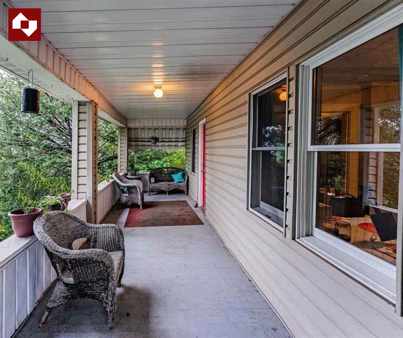 3 bed/2 bath house in Downtown Morgantown - Available 6/02/2027 — Photo 3