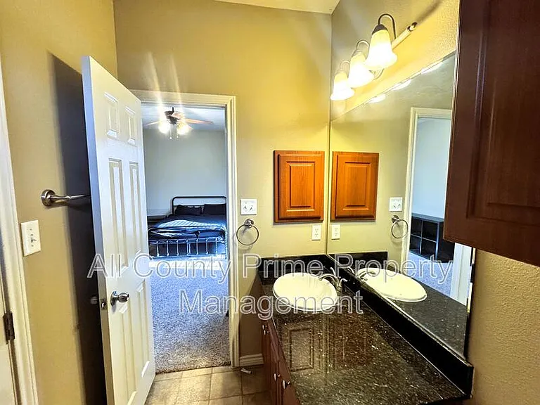 331 Forest Dr — Photo 7