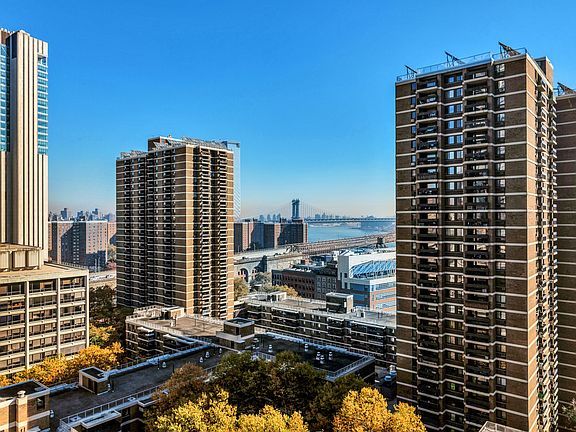 4th image of 77 Fulton St APT 18A